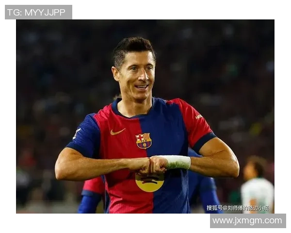 各大足球明星帅气瞬间集锦展现运动魅力与风采